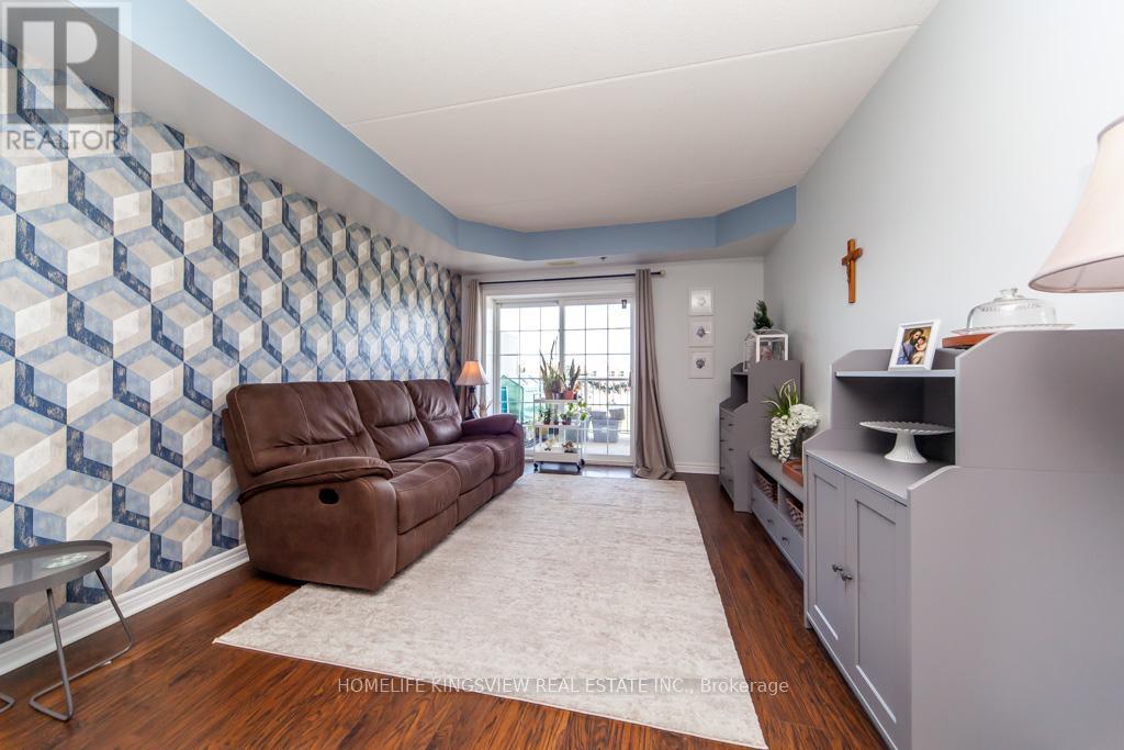 301 - 7428 Markham Road, Markham, Ontario  L3S 4V6 - Photo 5 - N12664318