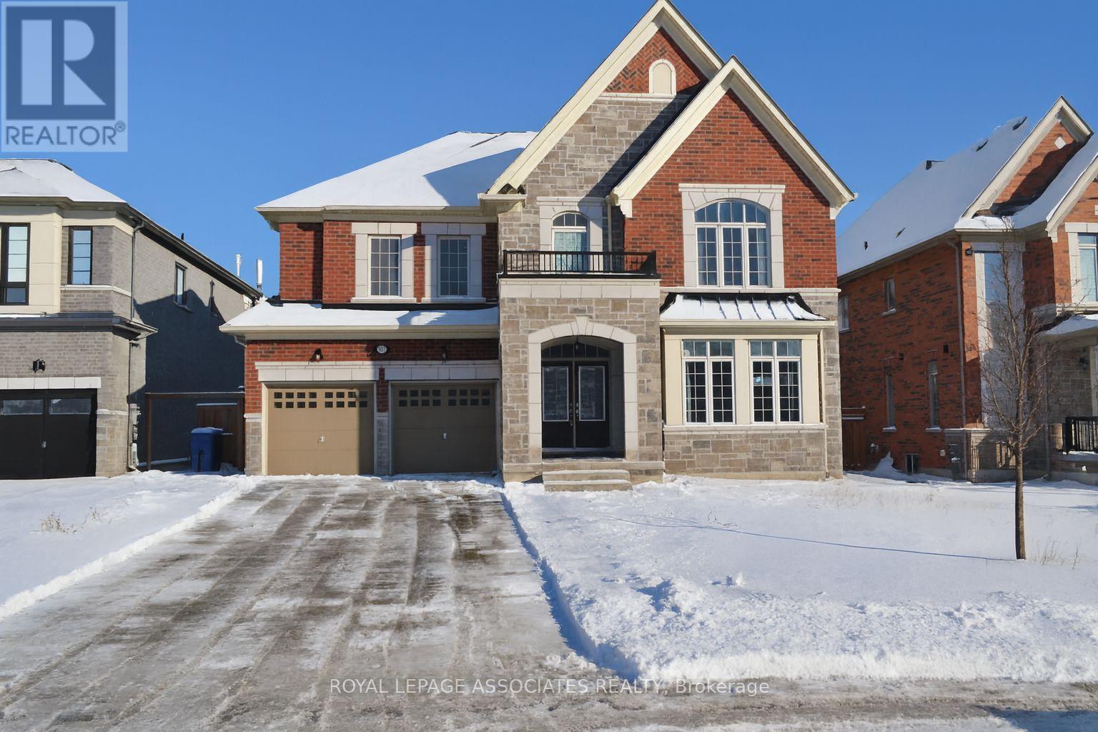 307 REG HARRISON TRAIL, Newmarket, Ontario