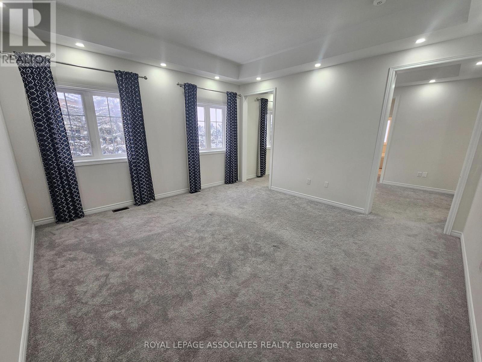 307 Reg Harrison Trail, Newmarket, Ontario  L3X 0M2 - Photo 11 - N12664354