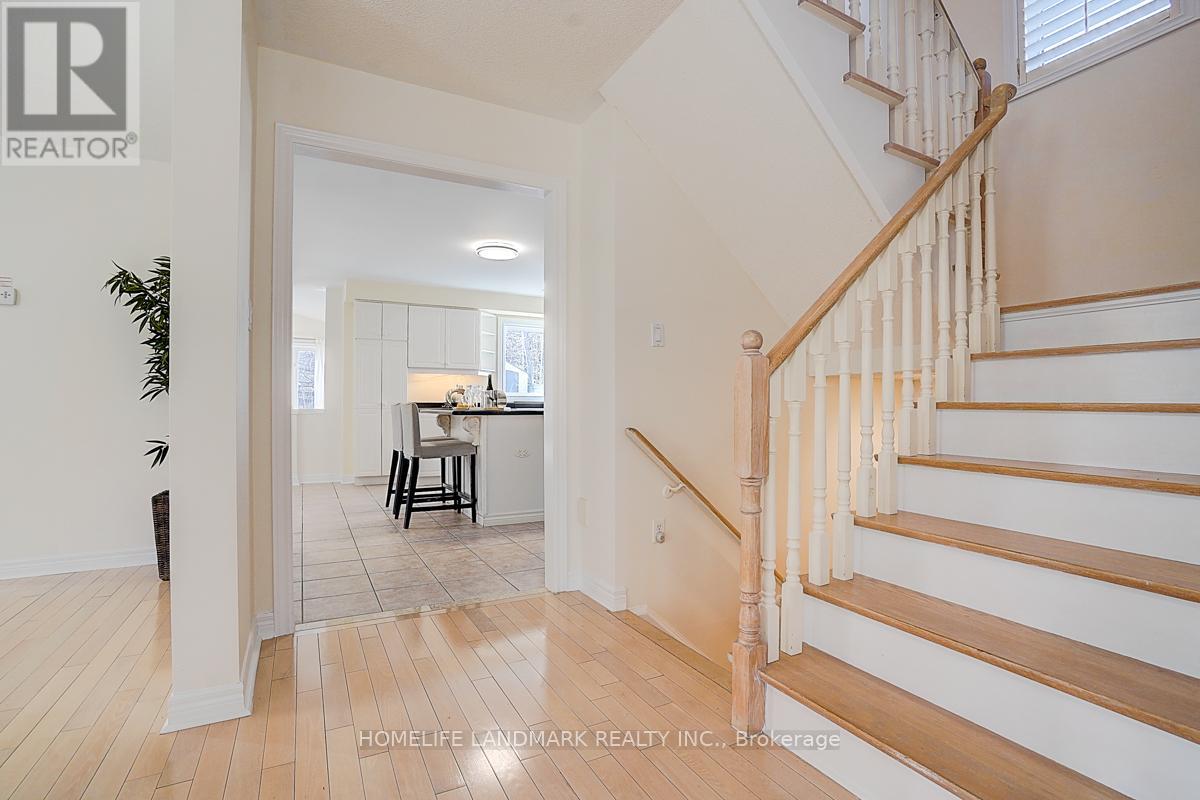 65 Crimson Ridge Road, Barrie, Ontario  L4N 0G7 - Photo 7 - S12664360