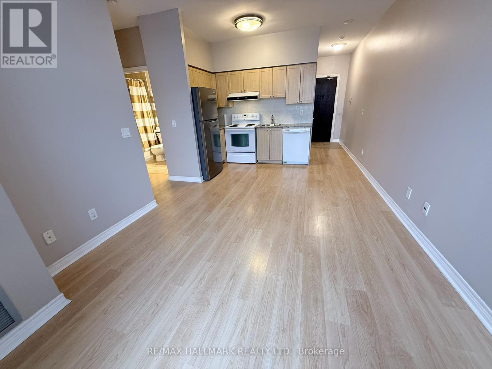 1001 - 15 North Park Road, Vaughan, Ontario  L4J 0A1 - Photo 5 - N12597938