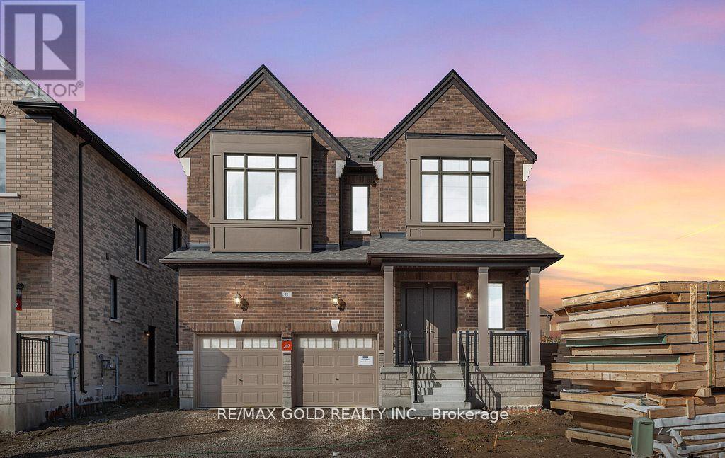 8 BOSWELL DRIVE, Brampton, Ontario