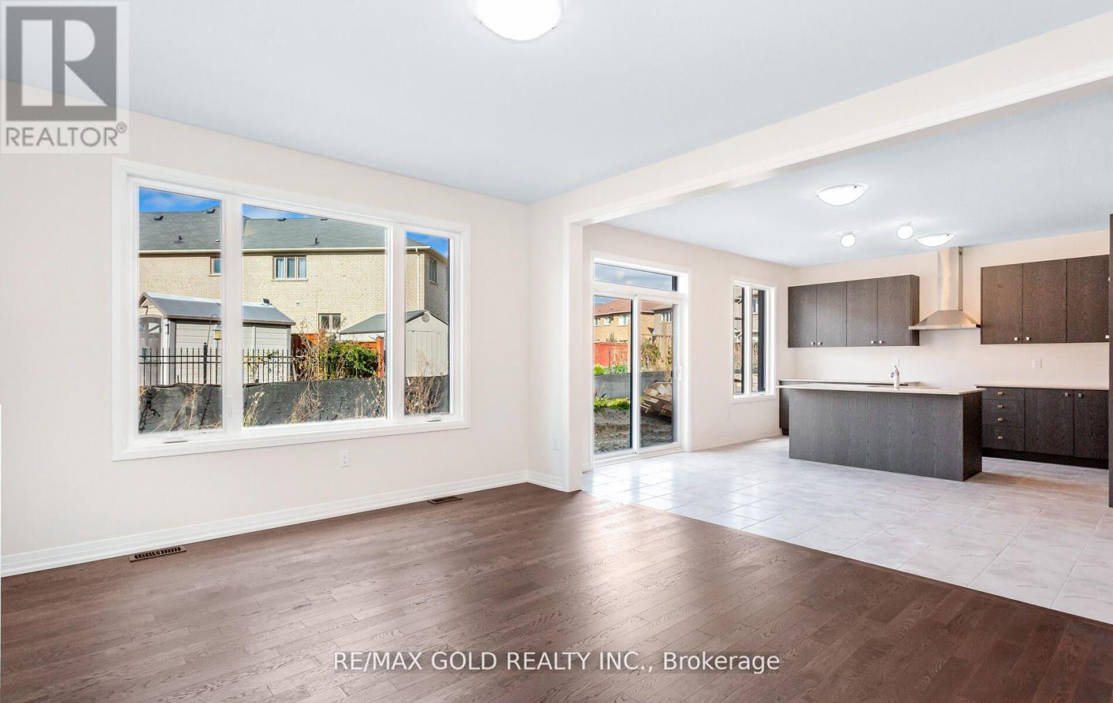 8 Boswell Drive, Brampton, Ontario  L6P 4R7 - Photo 14 - W12664330