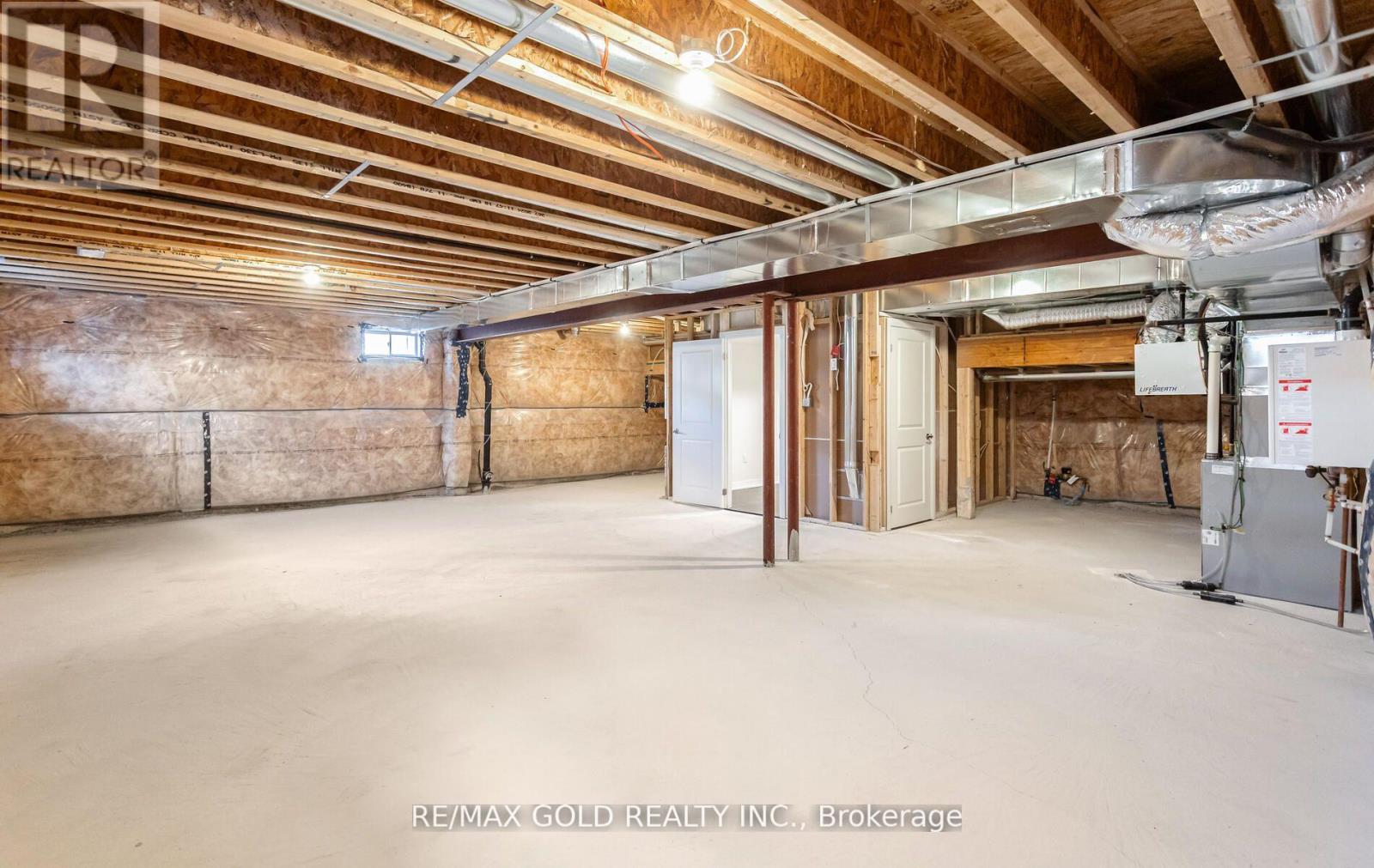 8 Boswell Drive, Brampton, Ontario  L6P 4R7 - Photo 47 - W12664330