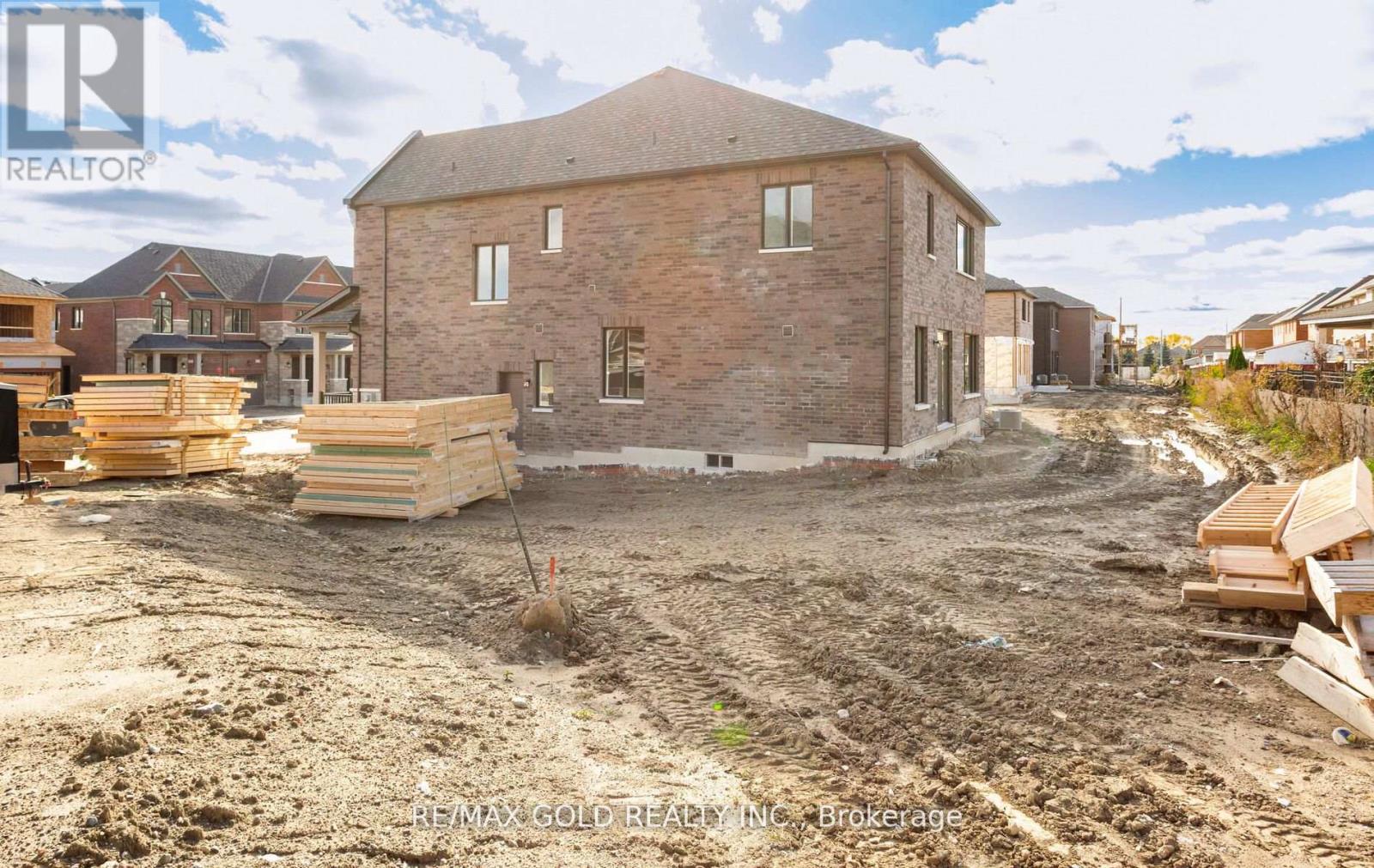 8 Boswell Drive, Brampton, Ontario  L6P 4R7 - Photo 48 - W12664330