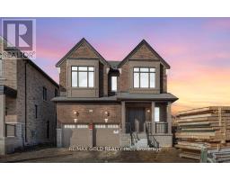 8 BOSWELL DRIVE, Brampton, Ontario