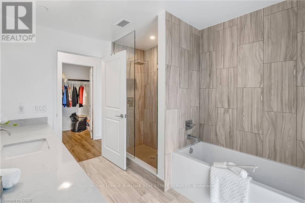 1407 - 2007 James Street, Burlington, Ontario  L7R 0G7 - Photo 7 - W12664362