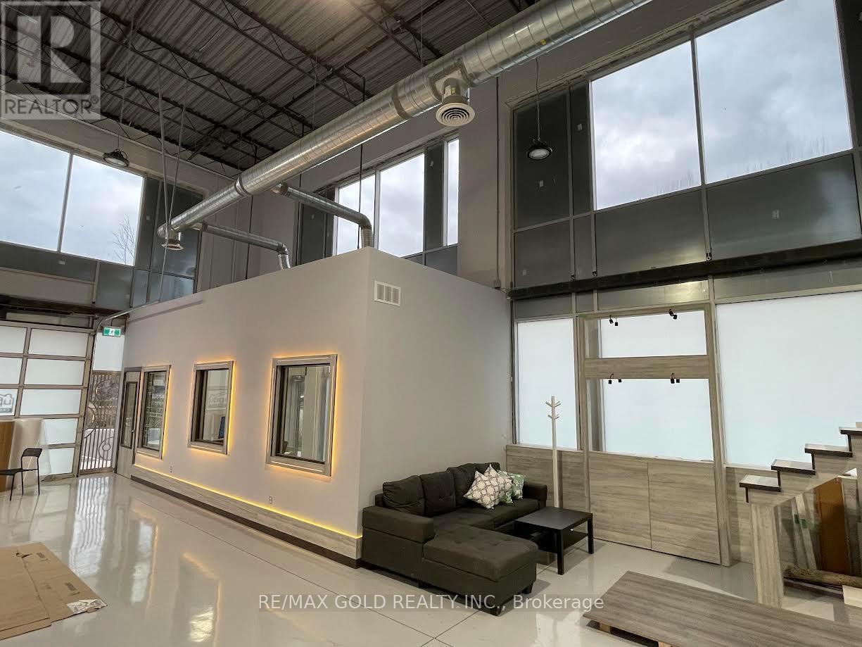 1 & 2 - 1162 King Road, Burlington, Ontario  L7T 0C5 - Photo 2 - W12664370