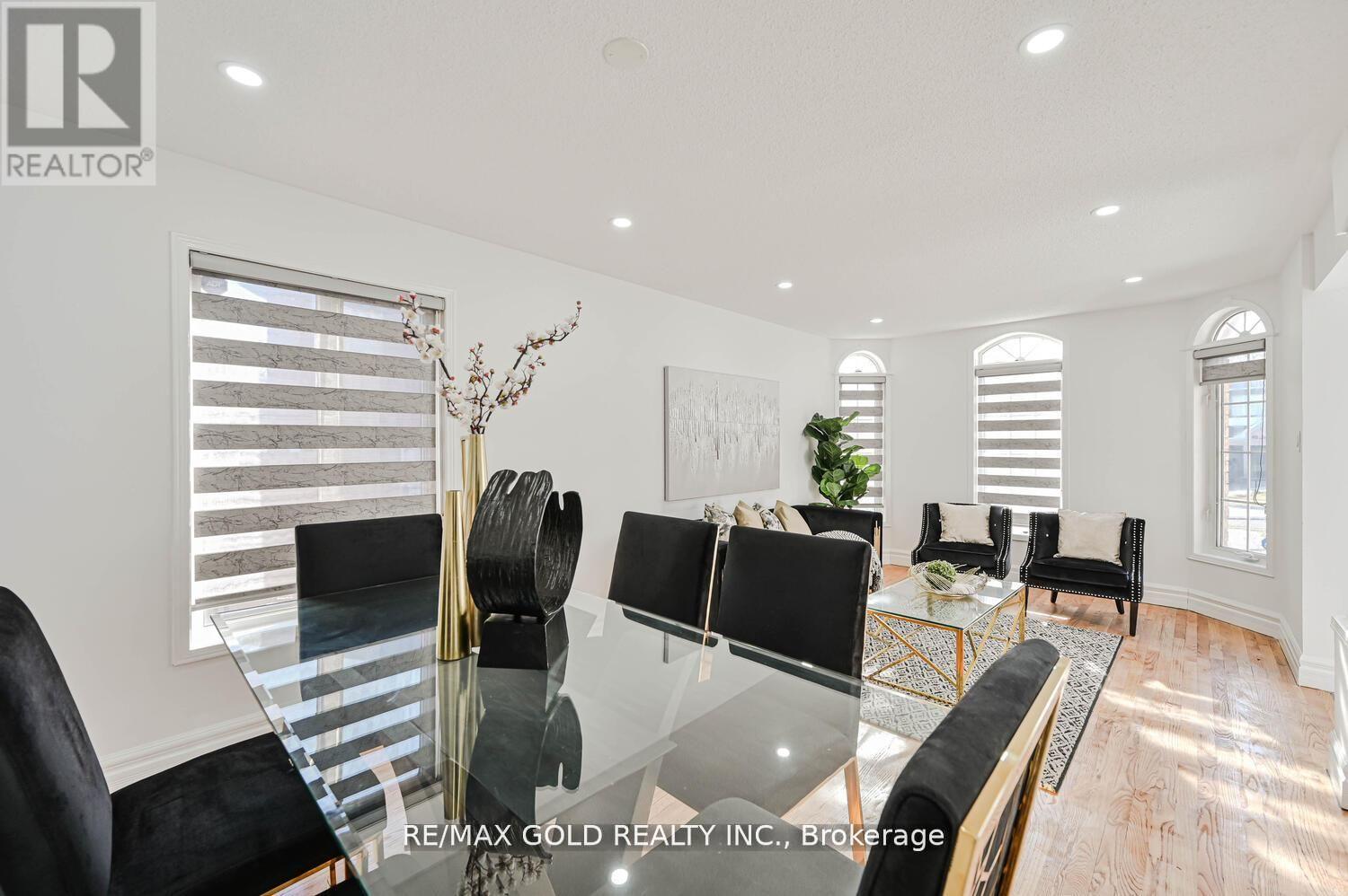 51 Jack Rabbit Crescent, Brampton, Ontario  L6R 2E4 - Photo 10 - W12664404