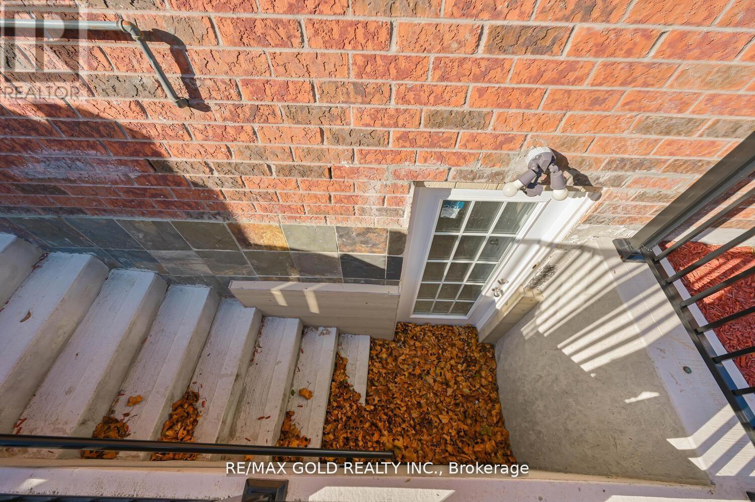 51 Jack Rabbit Crescent, Brampton, Ontario  L6R 2E4 - Photo 44 - W12664404