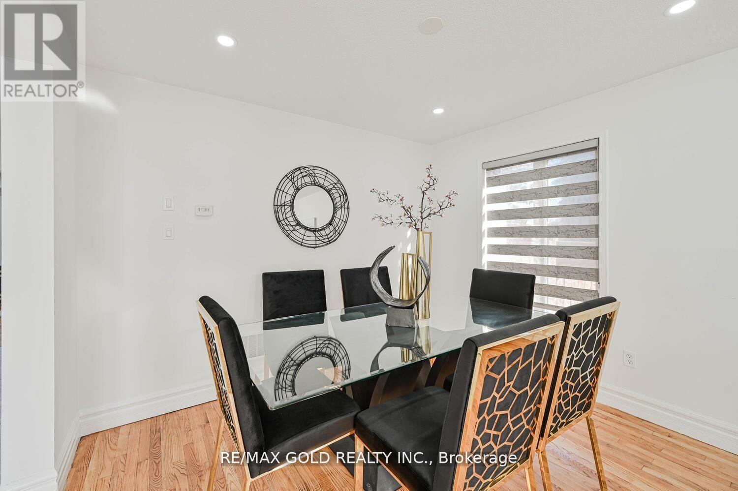 51 Jack Rabbit Crescent, Brampton, Ontario  L6R 2E4 - Photo 9 - W12664404