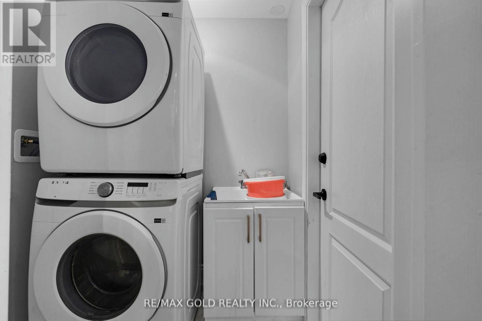 34 Rhapsody Crescent, Brampton, Ontario  L6P 4E8 - Photo 38 - W12664406