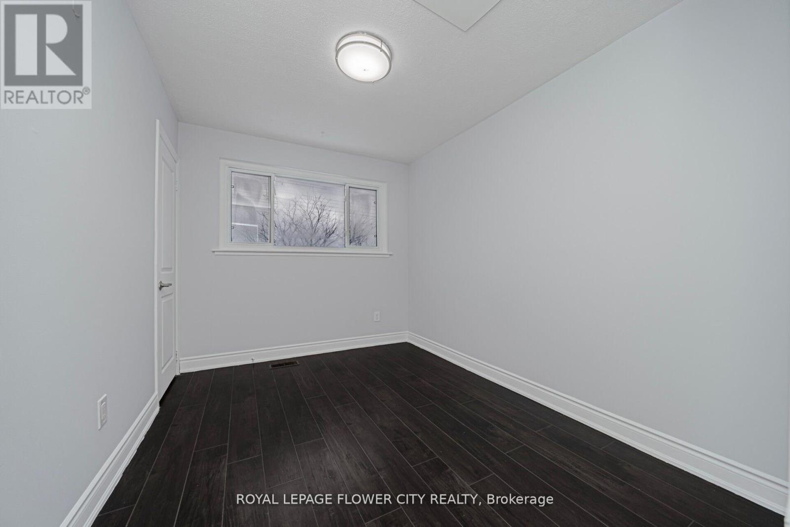 60 Lexington Avenue, Toronto, Ontario  M9V 2G8 - Photo 21 - W12664412