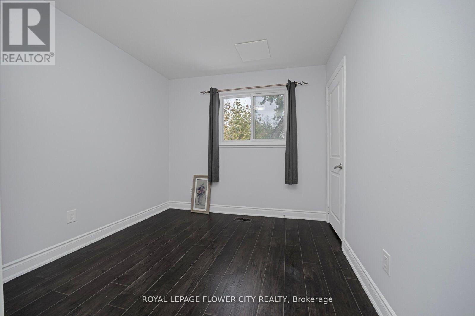 60 Lexington Avenue, Toronto, Ontario  M9V 2G8 - Photo 28 - W12664412