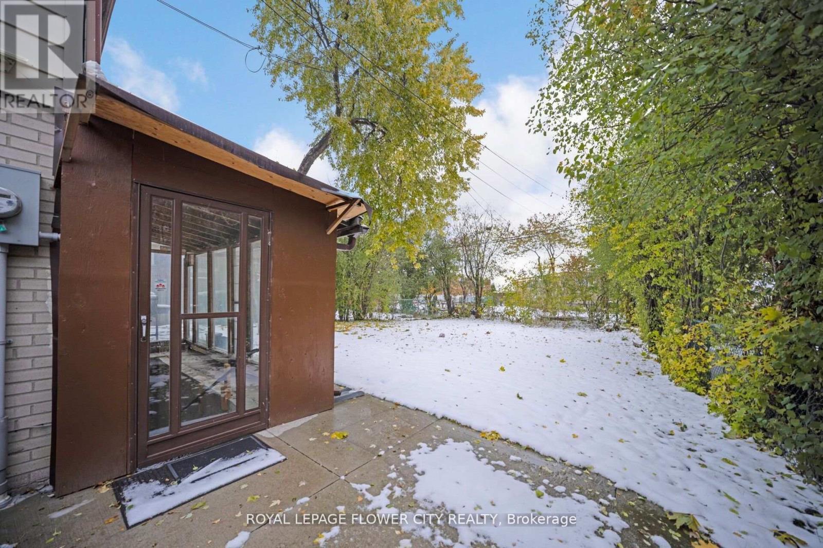 60 Lexington Avenue, Toronto, Ontario  M9V 2G8 - Photo 45 - W12664412