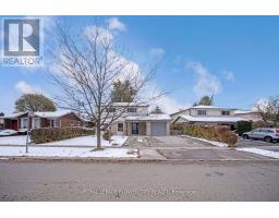 60 LEXINGTON AVENUE, Toronto, Ontario