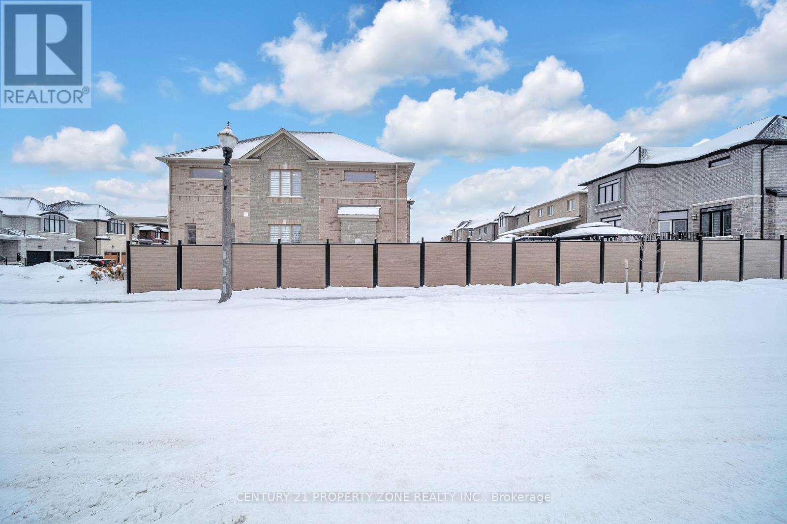 20 Hollybrook Trail, Kitchener, Ontario  N2R 0M4 - Photo 3 - X12664324