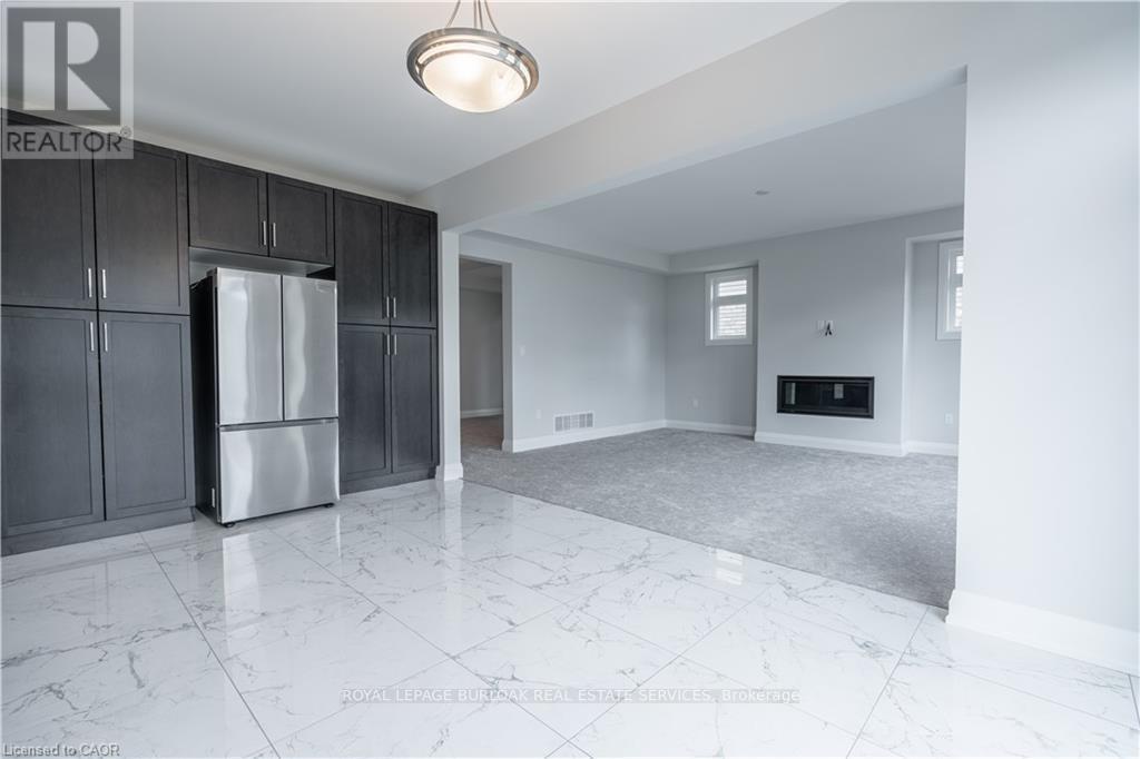 7482 Sherrilee Crescent, Niagara Falls, Ontario  L2H 3T4 - Photo 15 - X12664366