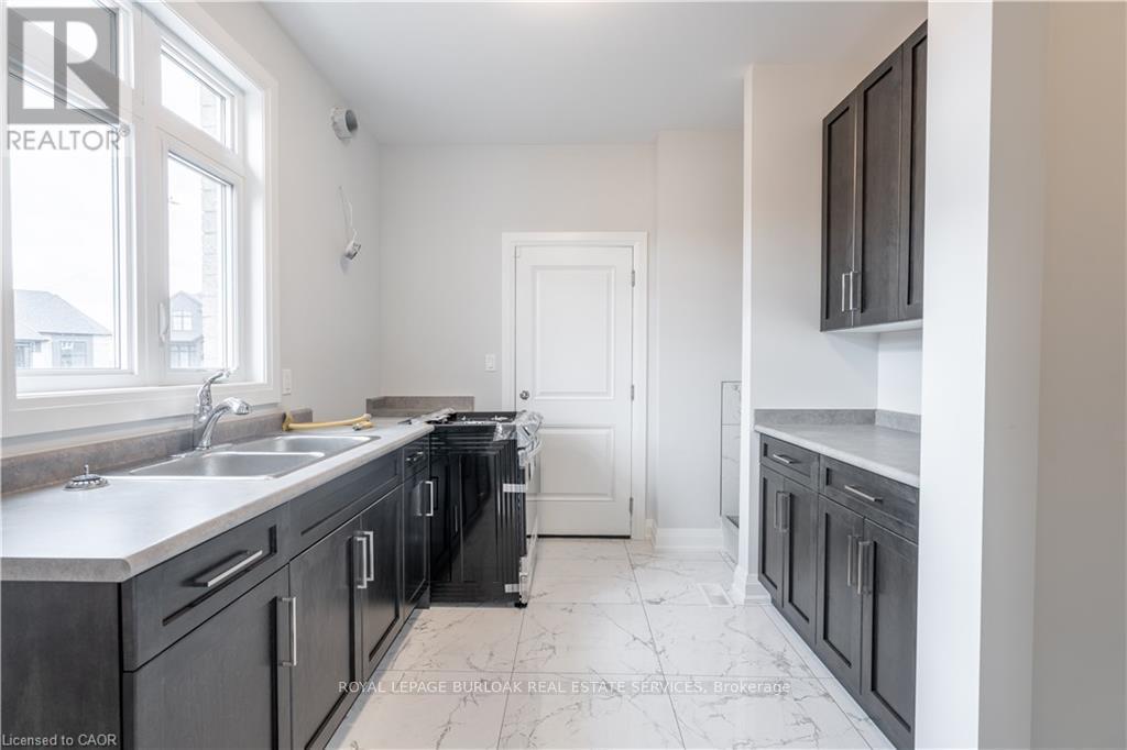 7482 Sherrilee Crescent, Niagara Falls, Ontario  L2H 3T4 - Photo 20 - X12664366