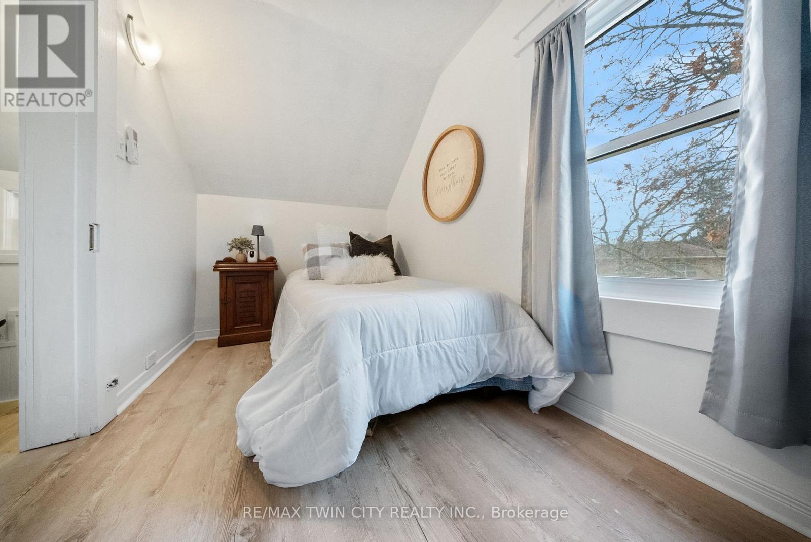 68 Oak Street, Brantford, Ontario  N3T 2B1 - Photo 22 - X12664378