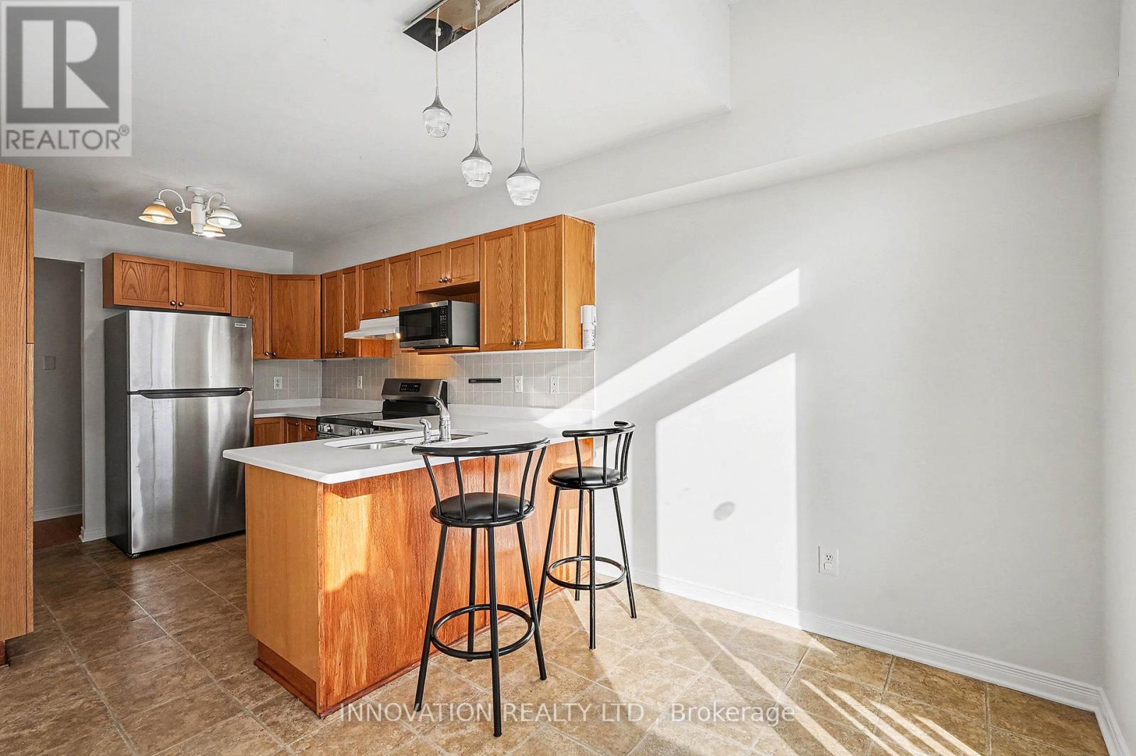 1008 Klondike Road, Ottawa, Ontario  K2K 0C3 - Photo 6 - X12664440