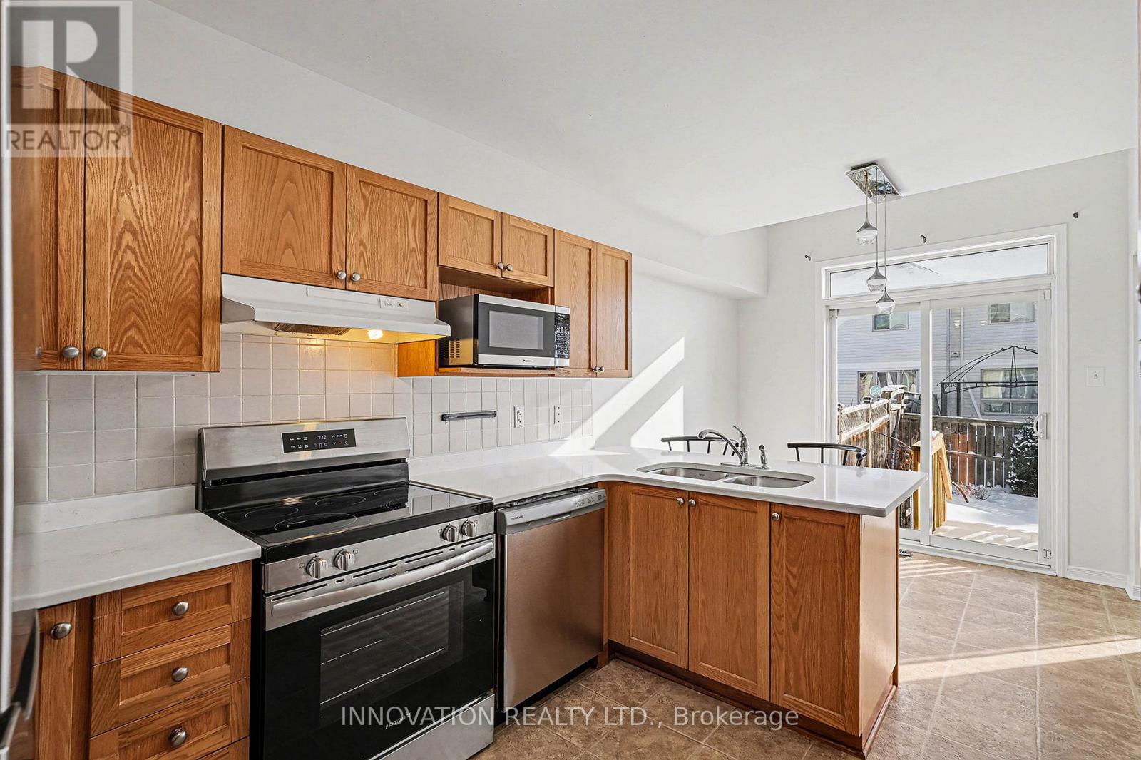 1008 Klondike Road, Ottawa, Ontario  K2K 0C3 - Photo 8 - X12664440