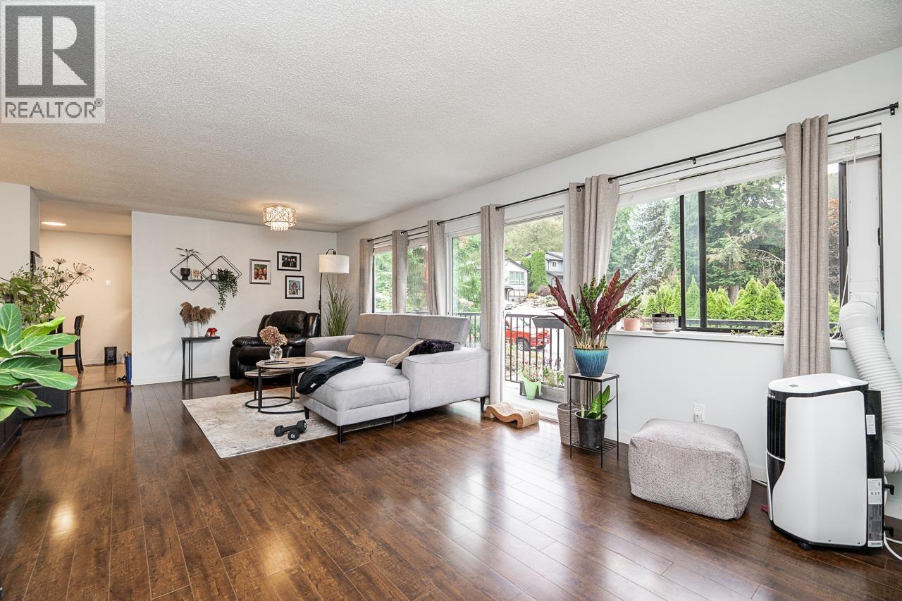 2920 Tatla Place, Coquitlam, British Columbia  V3C 4W8 - Photo 9 - R3076157