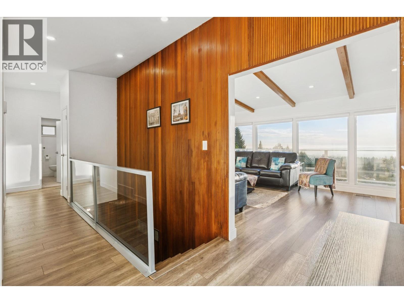 637 Alpine Court, North Vancouver, British Columbia  V7R 2L7 - Photo 17 - R3076159