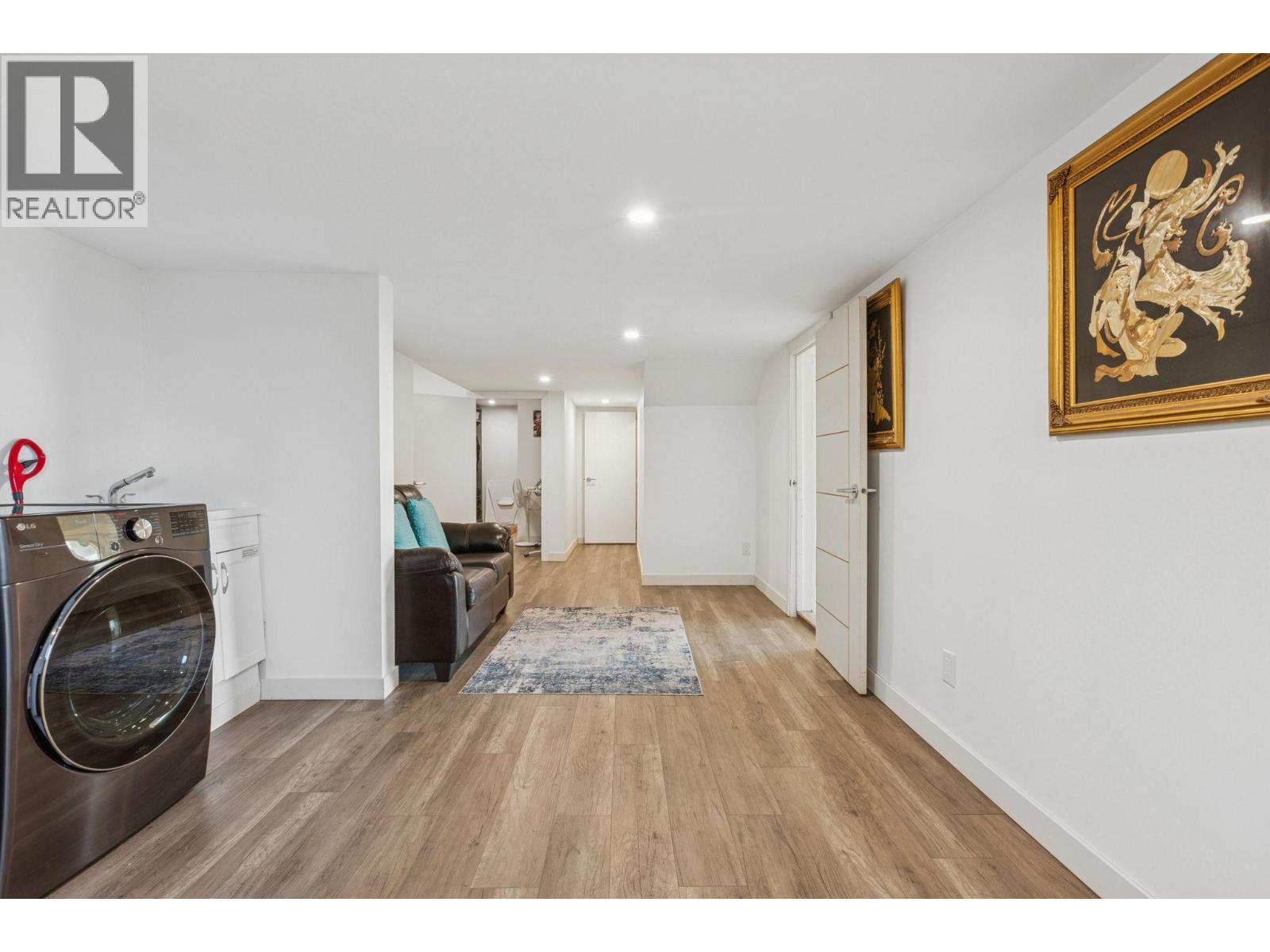 637 Alpine Court, North Vancouver, British Columbia  V7R 2L7 - Photo 31 - R3076159