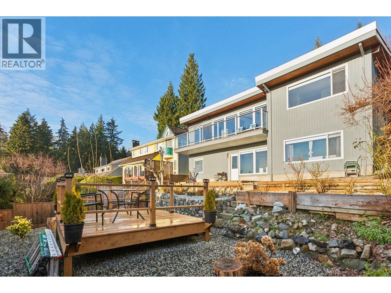 637 Alpine Court, North Vancouver, British Columbia  V7R 2L7 - Photo 34 - R3076159