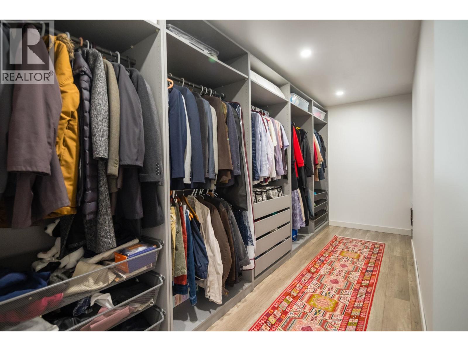 637 Alpine Court, North Vancouver, British Columbia  V7R 2L7 - Photo 37 - R3076159