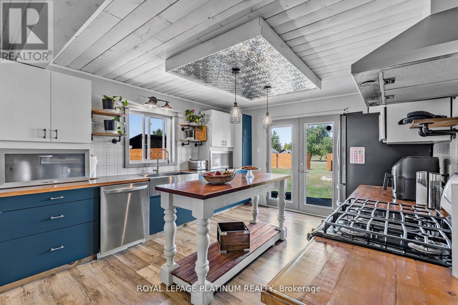 4546 Sherkston Road, Port Colborne, Ontario  L0S 1R0 - Photo 12 - X12646482