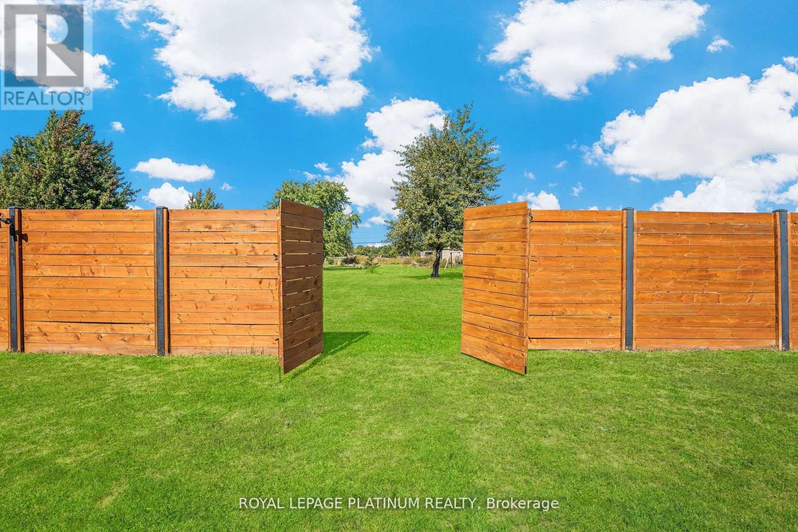 4546 Sherkston Road, Port Colborne, Ontario  L0S 1R0 - Photo 32 - X12646482