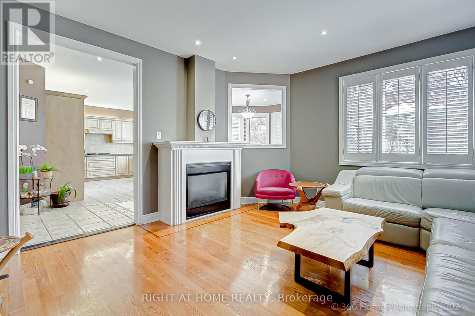 103 Oak Avenue, Richmond Hill, Ontario  L4C 6R6 - Photo 10 - N12664426