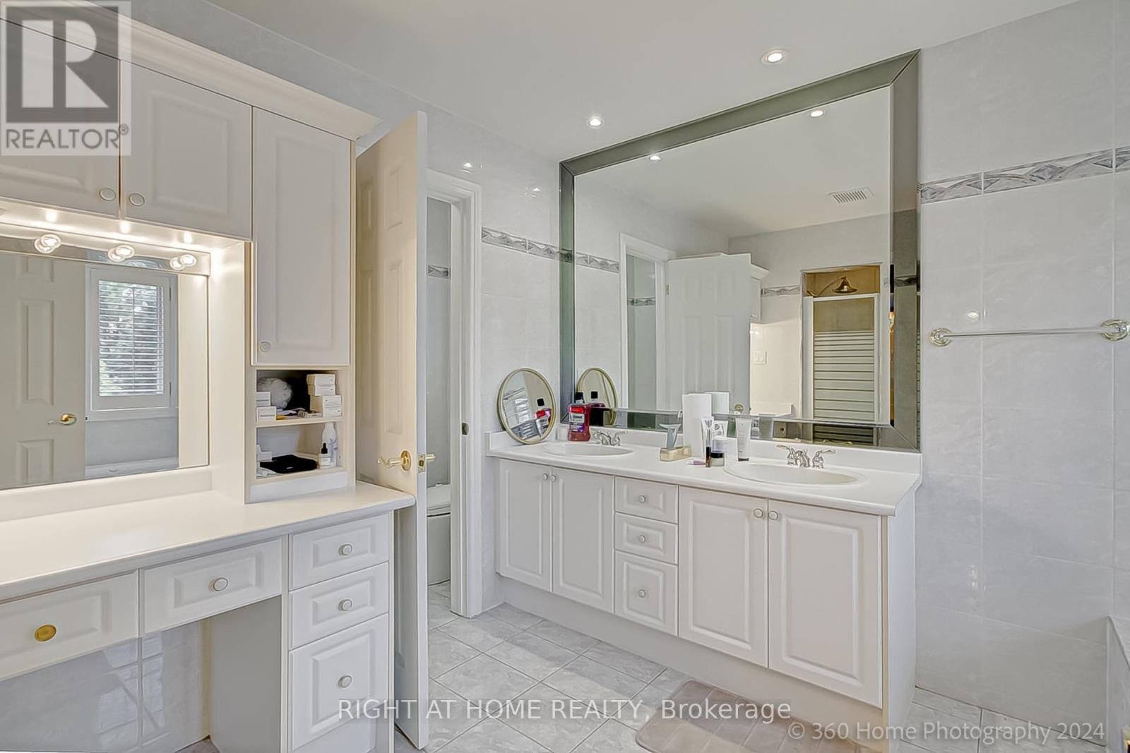 103 Oak Avenue, Richmond Hill, Ontario  L4C 6R6 - Photo 30 - N12664426