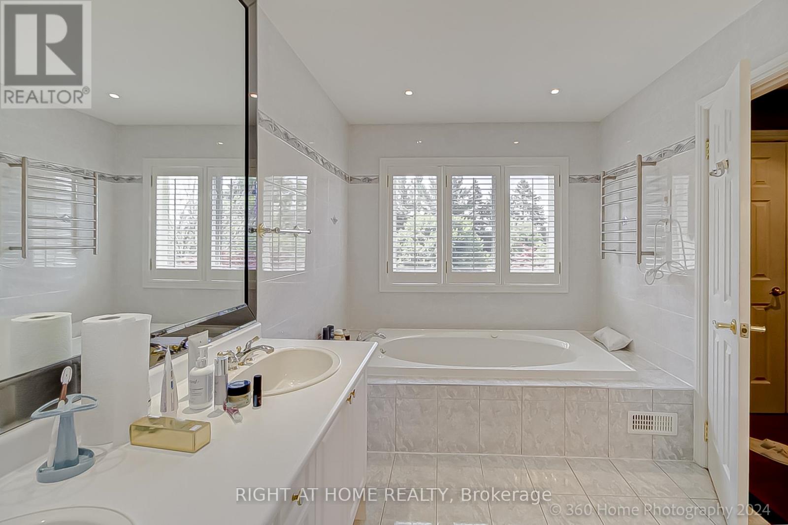 103 Oak Avenue, Richmond Hill, Ontario  L4C 6R6 - Photo 31 - N12664426