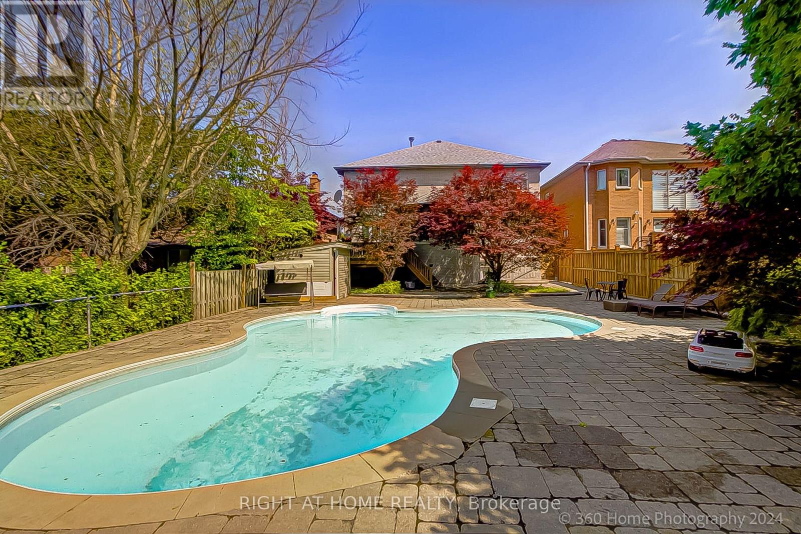 103 Oak Avenue, Richmond Hill, Ontario  L4C 6R6 - Photo 36 - N12664426