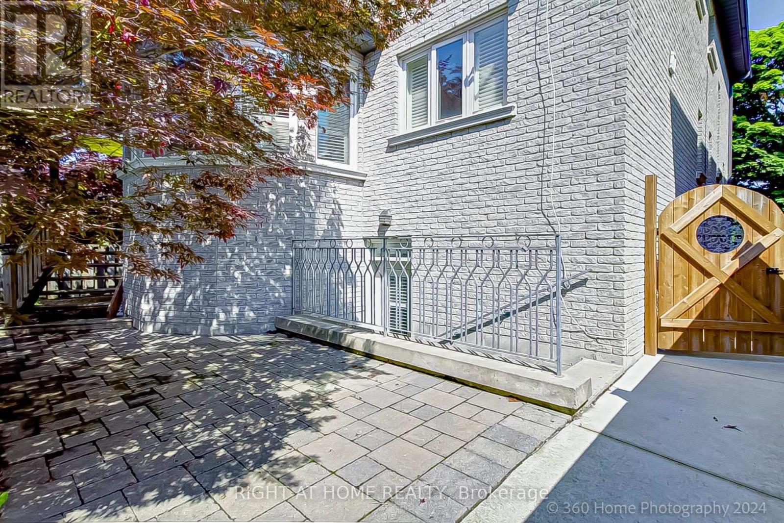 103 Oak Avenue, Richmond Hill, Ontario  L4C 6R6 - Photo 37 - N12664426