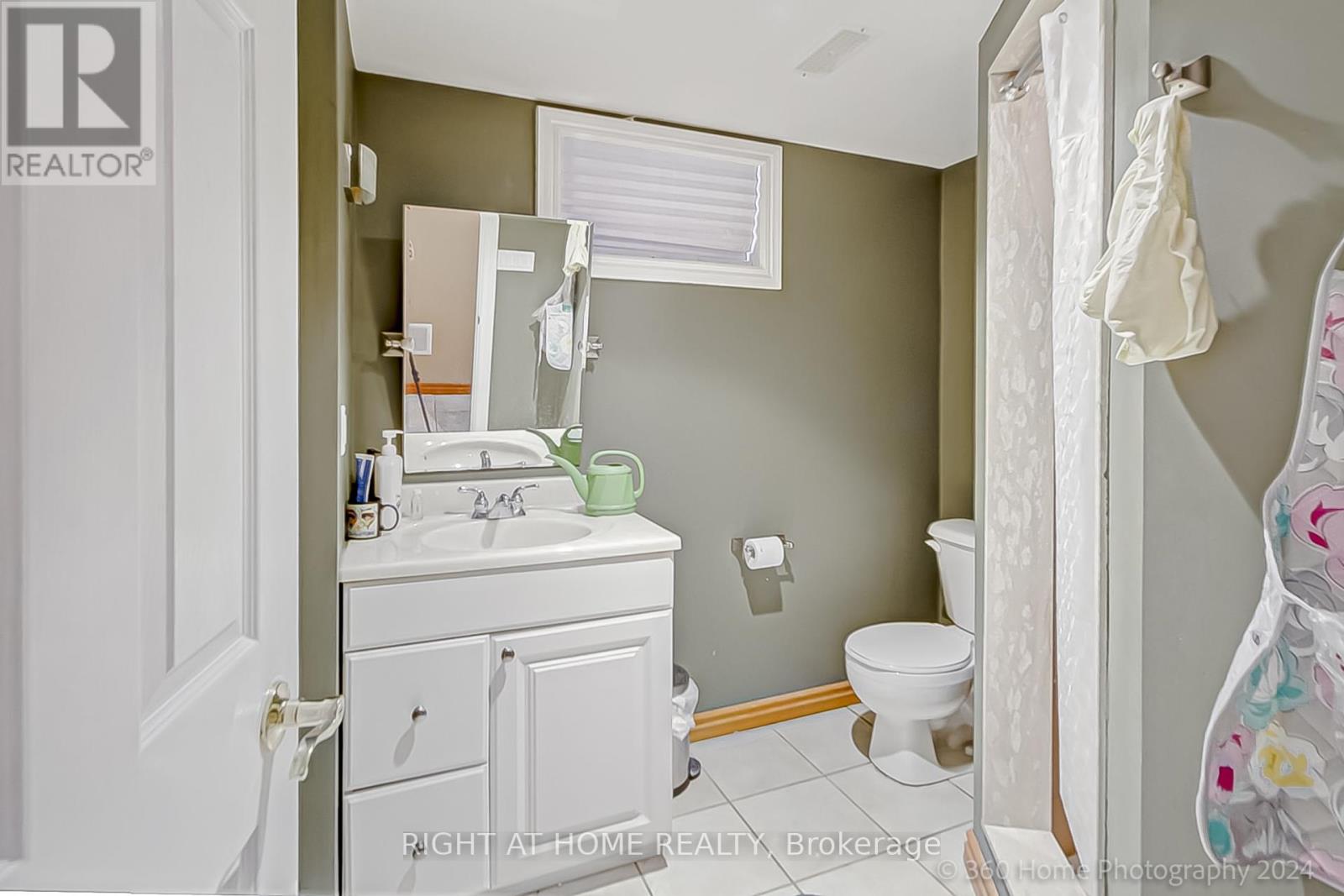 103 Oak Avenue, Richmond Hill, Ontario  L4C 6R6 - Photo 41 - N12664426