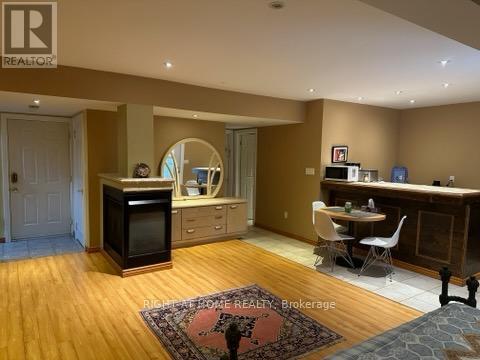 103 Oak Avenue, Richmond Hill, Ontario  L4C 6R6 - Photo 44 - N12664426