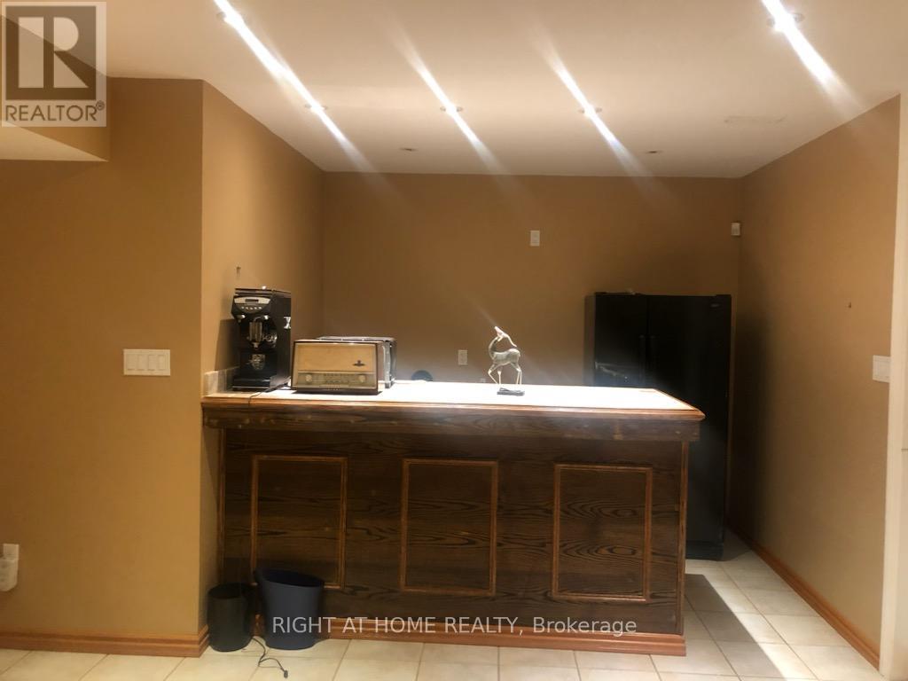 103 Oak Avenue, Richmond Hill, Ontario  L4C 6R6 - Photo 45 - N12664426