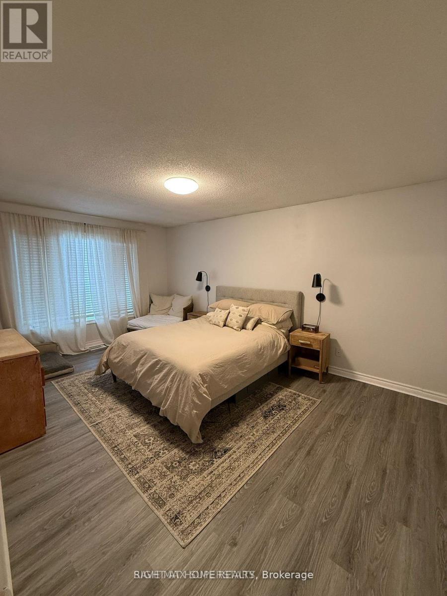 363 Leacock Drive, Barrie, Ontario  L4N 5S6 - Photo 11 - S12664438