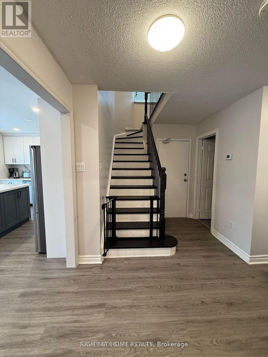 363 Leacock Drive, Barrie, Ontario  L4N 5S6 - Photo 8 - S12664438