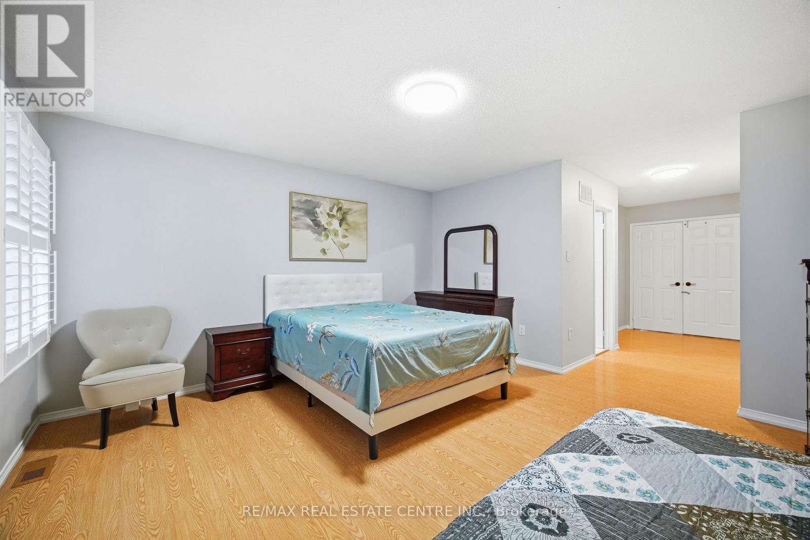 6 Mannel Crescent, Brampton, Ontario  L6Y 5E1 - Photo 24 - W12664436