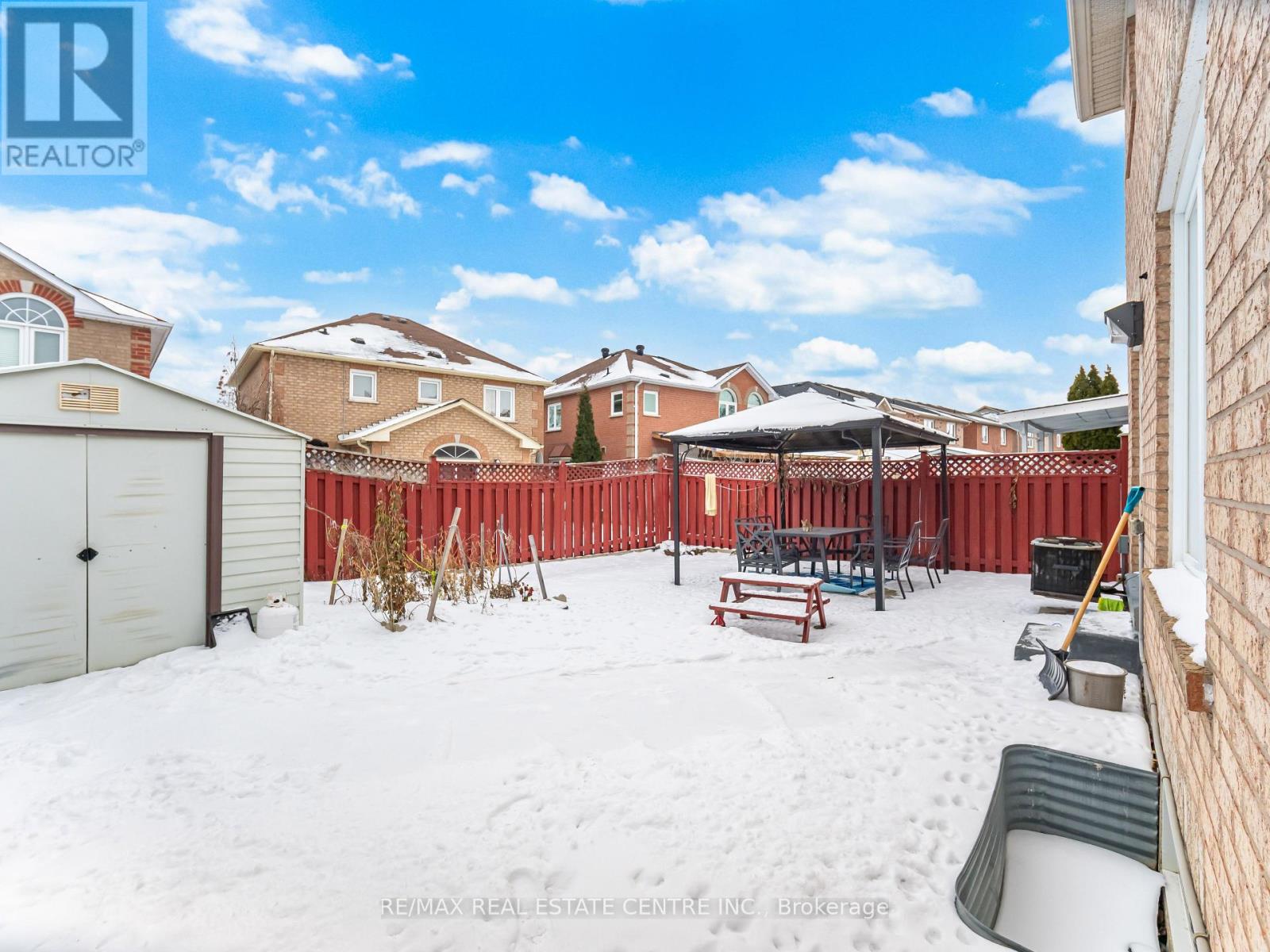 6 Mannel Crescent, Brampton, Ontario  L6Y 5E1 - Photo 48 - W12664436
