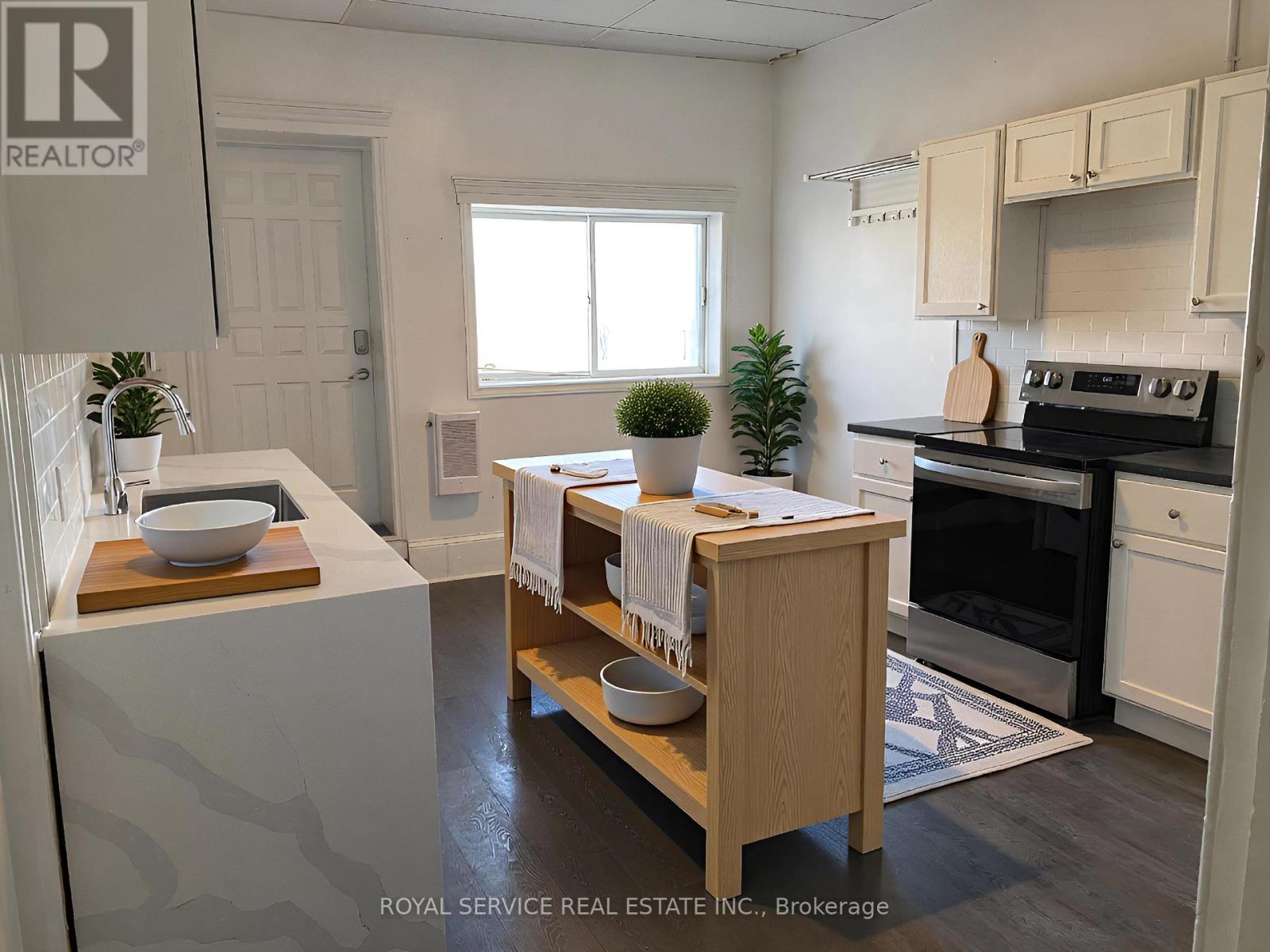 Level 3 - 36 King Street W, Cobourg, Ontario  K9A 2L9 - Photo 4 - X12664452