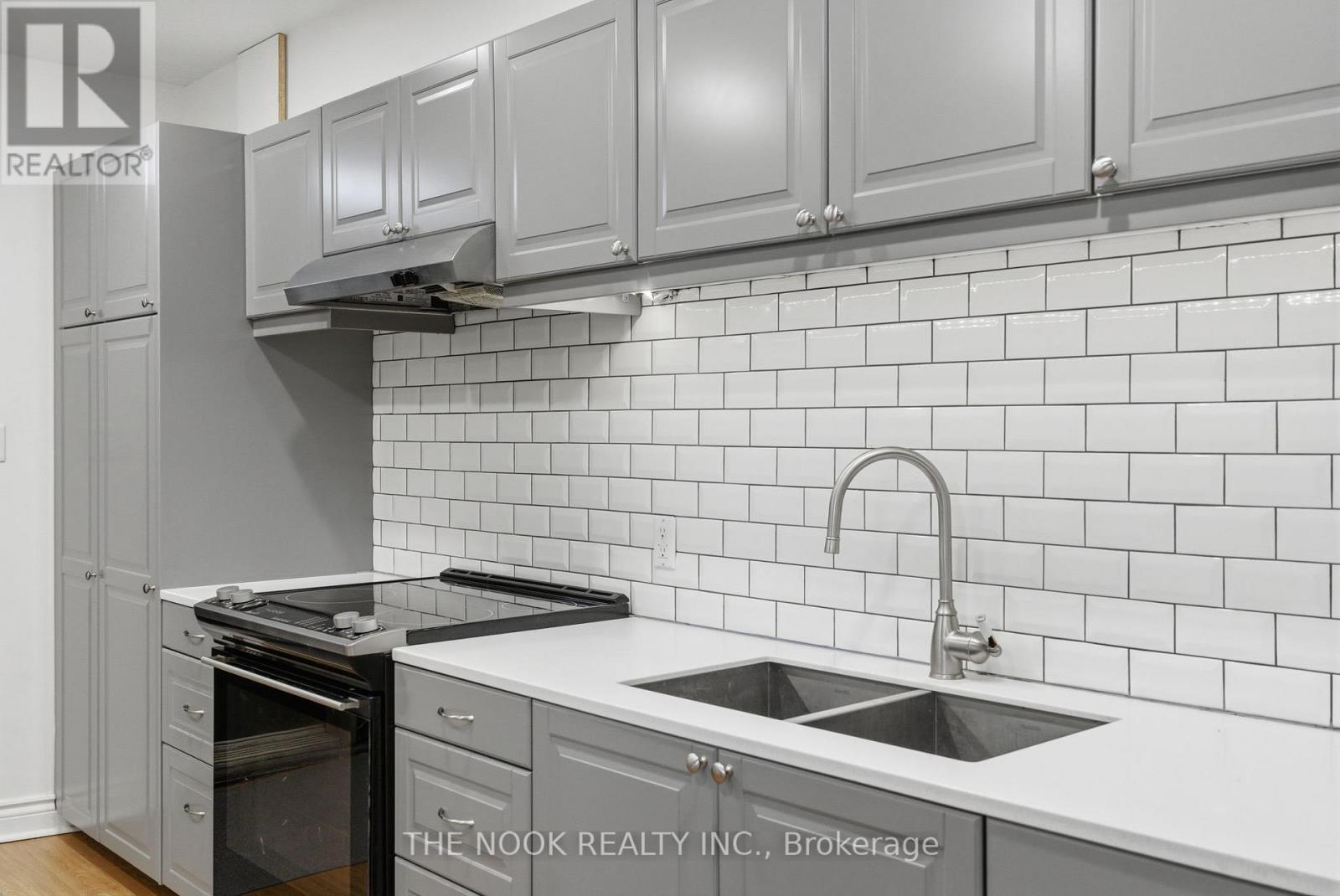 Level 3 - 118 Walton Street, Port Hope, Ontario  L1A 1N5 - Photo 4 - X12664528