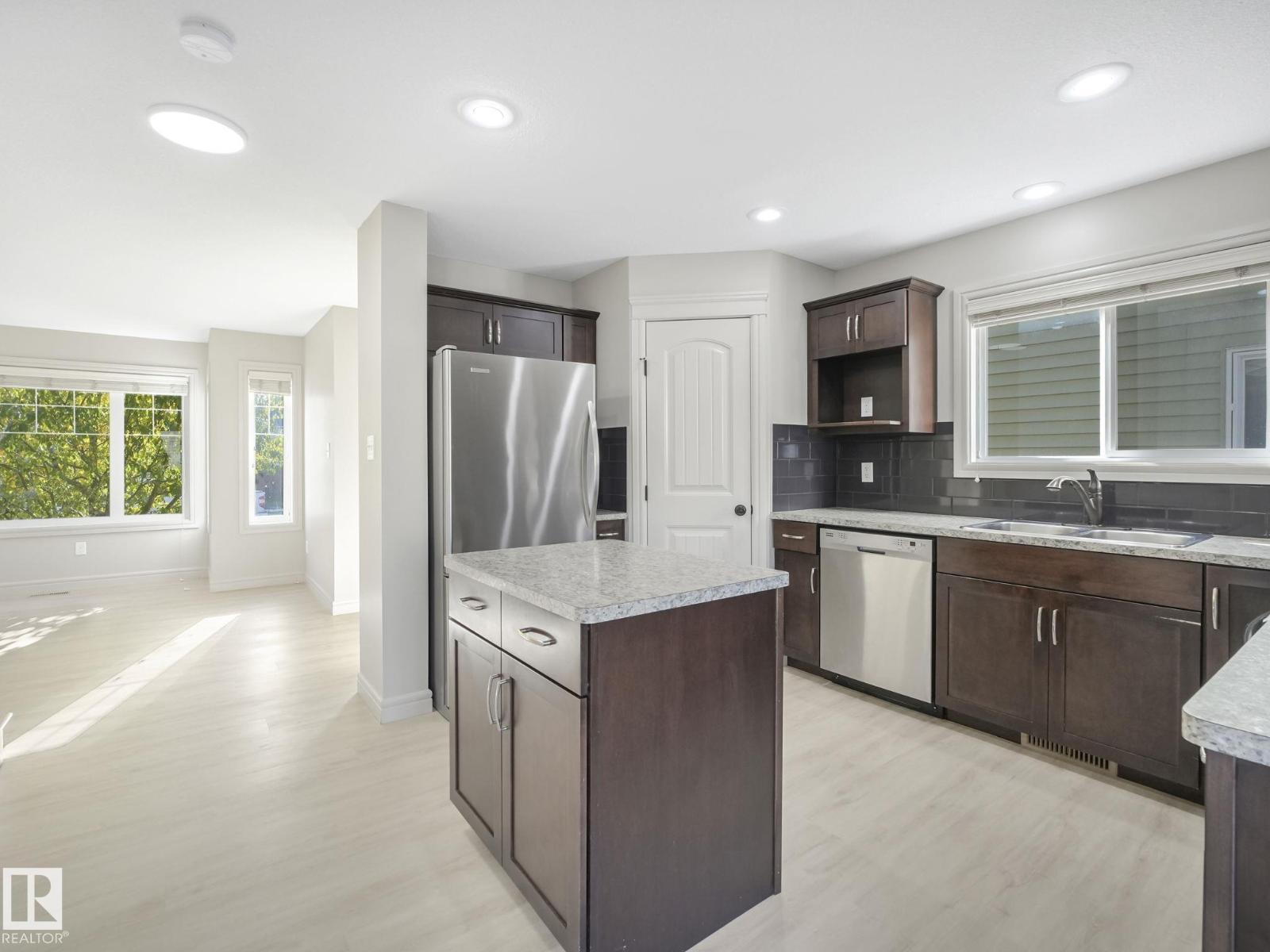 17724 6 Av Sw, Edmonton, Alberta  T6W 2G6 - Photo 10 - E4469103