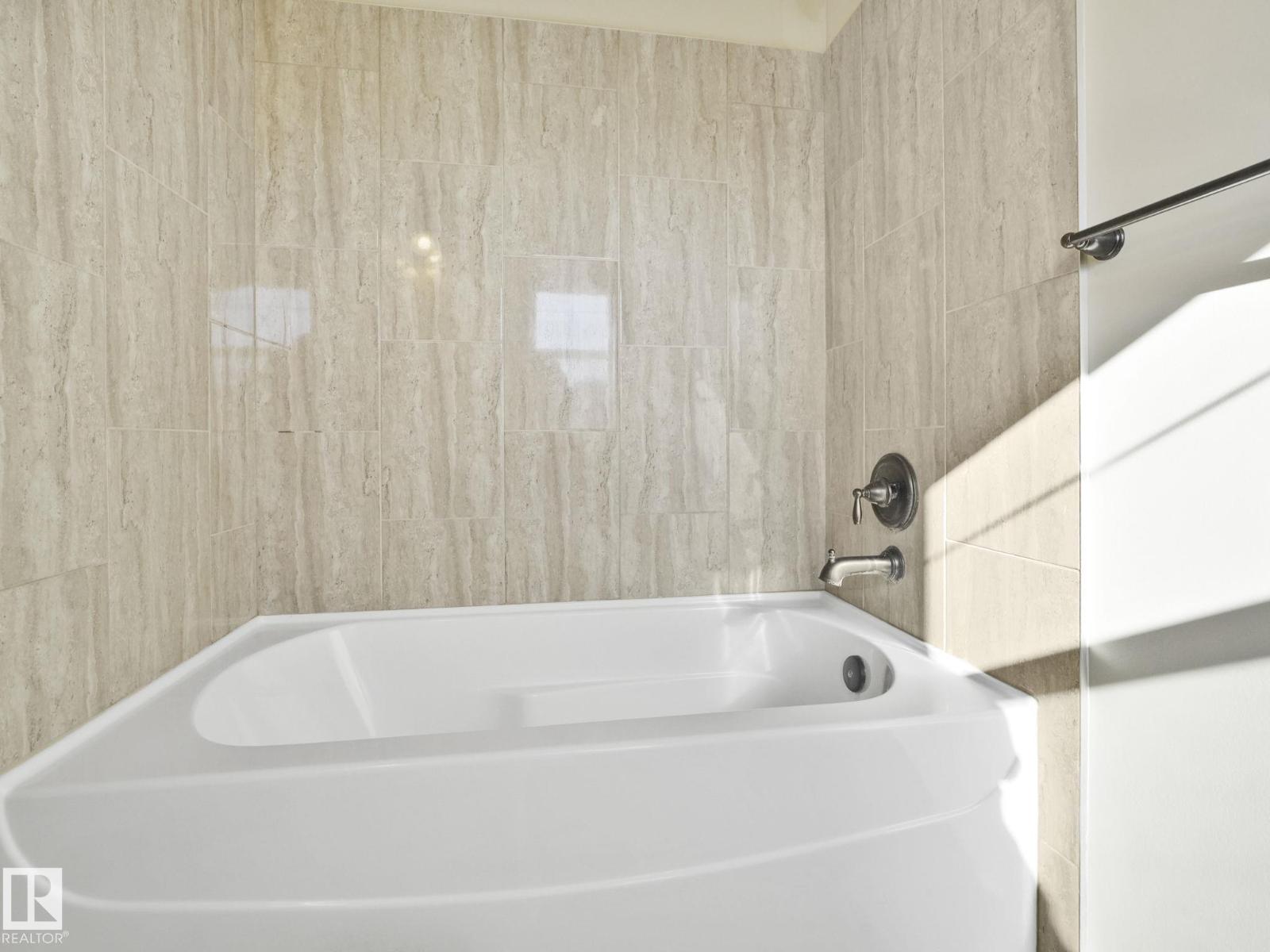 17724 6 Av Sw, Edmonton, Alberta  T6W 2G6 - Photo 38 - E4469103