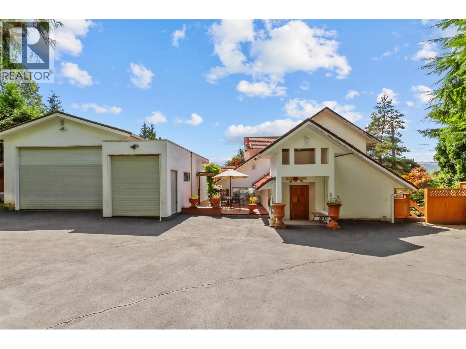 1650 Ioco Road, Port Moody, British Columbia  V3H 3S8 - Photo 3 - R3039435